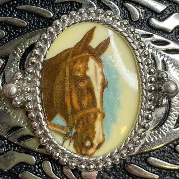 Sold - Picture 3 of 9